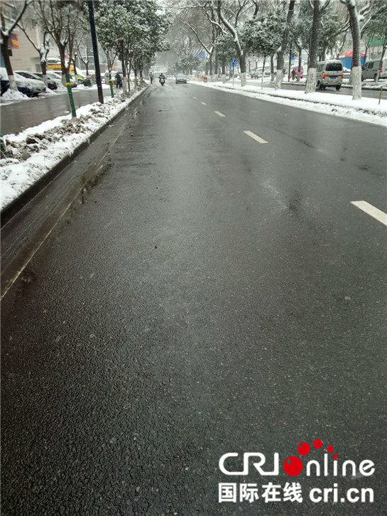 西安市碑林區：清除積雪 保暢道路在行動_fororder_4199