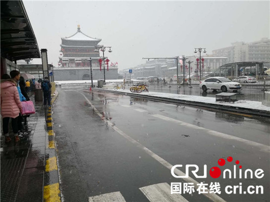西安市碑林區：清除積雪 保暢道路在行動_fororder_419