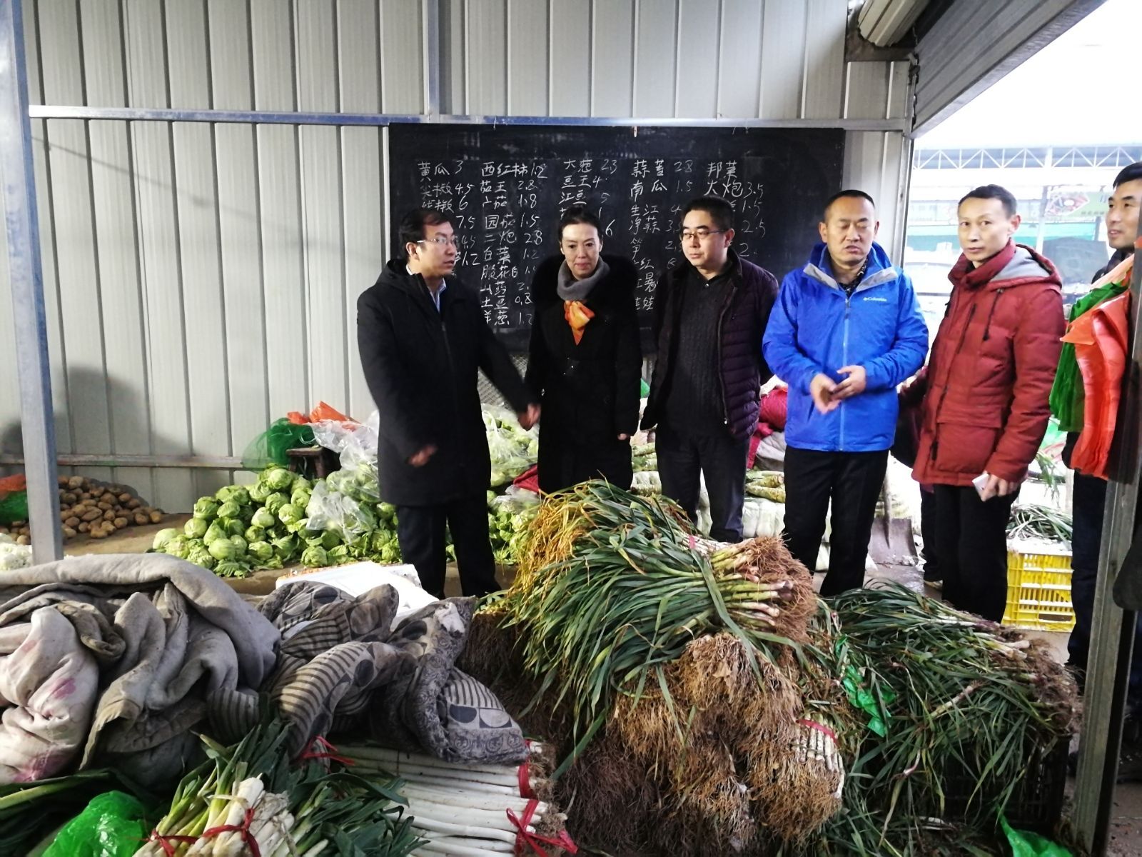 【未央專題  左上文 加摘要】未央區檢查農貿市場、物流倉儲及棚亭除雪防災及食品安全工作