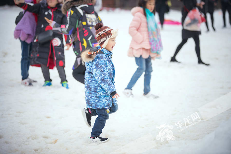 【渝情渝景】冬季到萬盛冰雪世界裏肆意撒歡