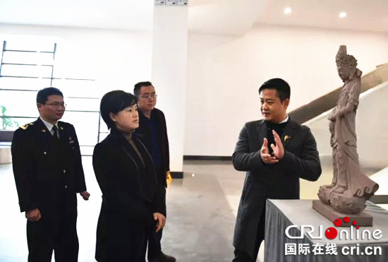 已過審【財經渝企列表】黔江區副區長唐洪芳一行到訪泓藝九洲考察調研