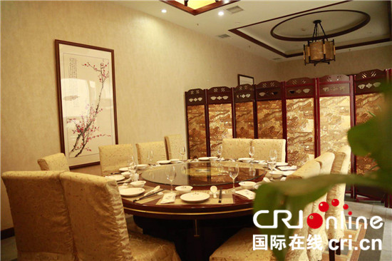 已過審【食在重慶 圖文】重慶南濱路一餐廳每天限量銷售雞湯【內容頁標題】重慶南濱路一餐廳每天限量銷售雞湯 團年訂餐要趕早