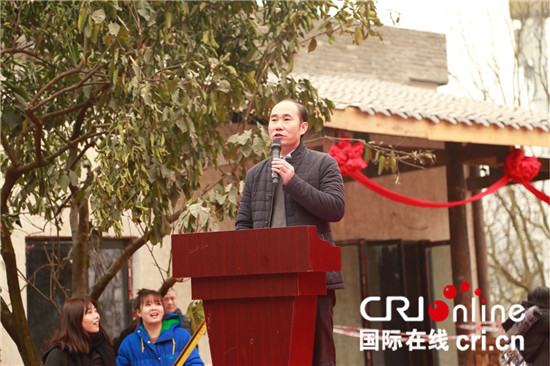 已過審【CRI專稿 列表】磁器口傳統千張技藝上榜重慶最受歡迎非遺50強【內容頁標題】磁器口傳統千張技藝上榜重慶最受歡迎非遺50強 手藝傳承人曾是護士