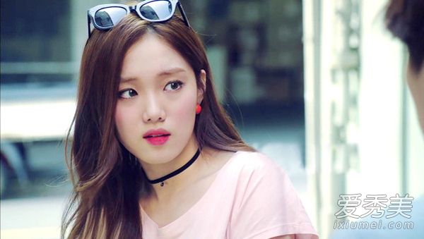 女二紅過女一？李聖經金智媛告訴你美麗秘訣！