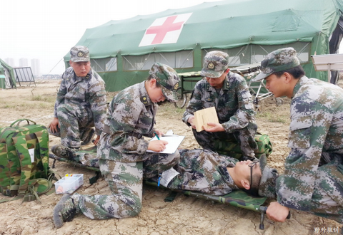 【治國理政新實踐·江蘇篇】綠軍裝+白大褂，他們姓軍為民，不忘初心70年