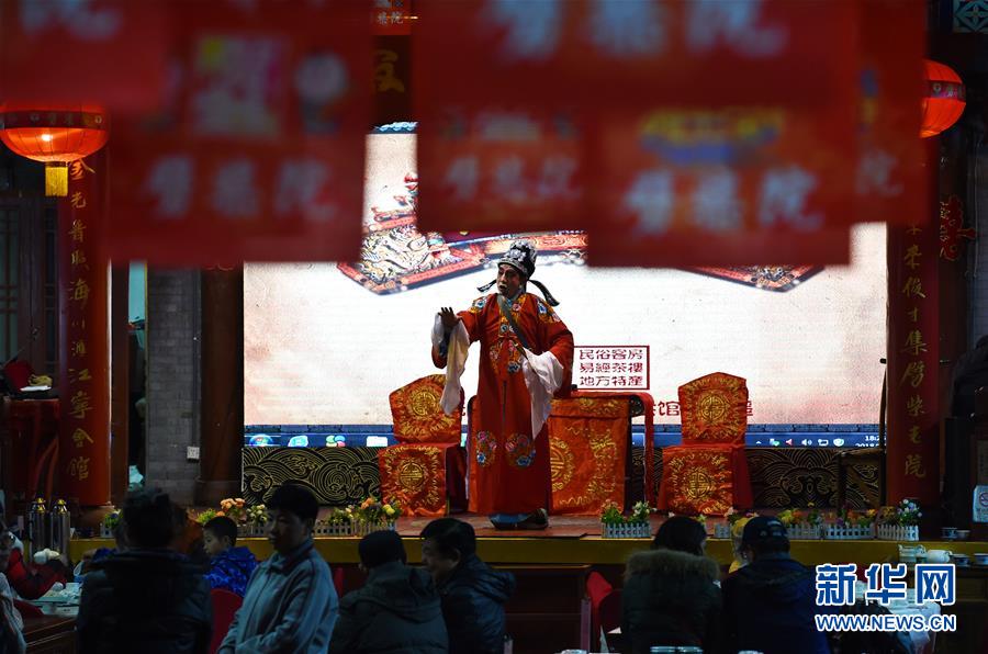 青島：劈柴院內年味濃