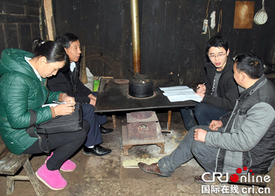 已過審【區縣聯動】【石柱】石柱：摸家底查漏補缺 精準扶貧大走訪情暖山寨【區縣聯動　列表】石柱縣：精準扶貧大走訪情暖山寨