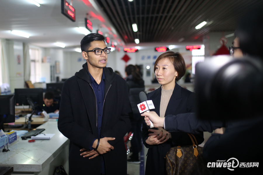 【國際范 摘要和顯示圖在稿件下方+焦點圖 顯示圖在稿件下方+移動頁面輪播圖 顯示圖在稿件下方】王永康前兩天見過的印度小夥在西安註冊公司了