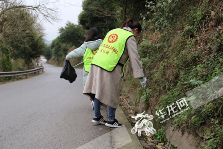 【區縣聯動】【江北】文明志願之花綻放江北 形式多樣“學雷鋒”【區縣聯動 列表】江北：“學雷鋒”積極調動群眾參與