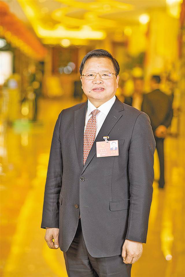 網信辦要求轉發【頭條下文字】【領導幹部立政德 就要明大德、守公德、嚴私德】