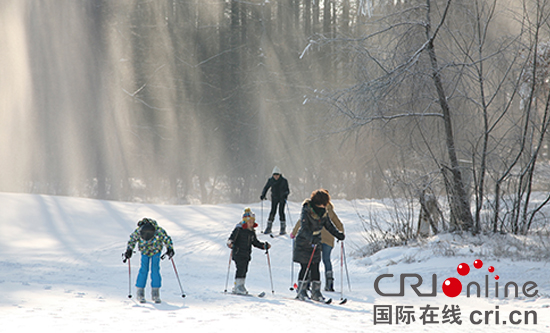 04【吉林】【原創】【CRI看吉林（標題）】【滾動新聞】【關東黑土（長春）】【移動版（列表）】長春市啟動設立旅遊發展委員會