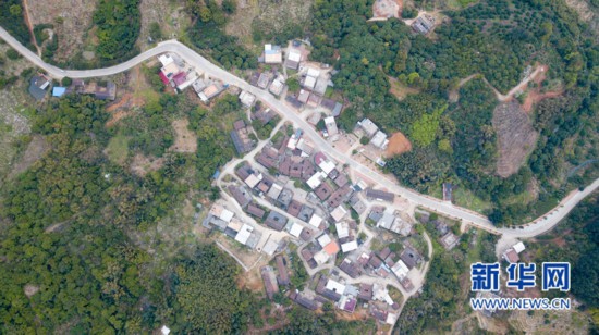 【滾動新聞】【地市 福州】漳州長泰：鋪進心坎的水泥路