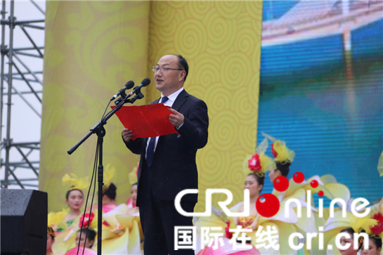 （已改）【今日看點摘要在稿件最下方＋三秦大地漢中＋移動列表】2018中國最美油菜花海漢中旅遊文化節在勉縣啟動