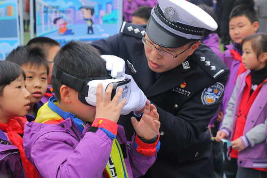 已過審【區縣聯動】【江北】【城市頻道】護航校園 重慶江北警方成立首支G4萌娃護衛隊【區縣聯動 列表】重慶江北警方成立首支G4萌娃護衛隊