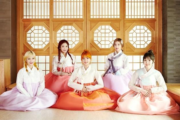 韓國女團身穿韓服送上中秋祝福