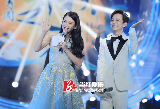 趙雅芝芒果秋晚對唱SNH48  王俊凱高考志願要回家問爸媽