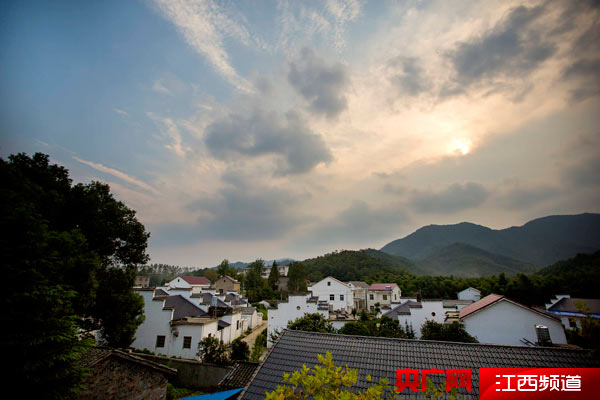 圖片默認標題