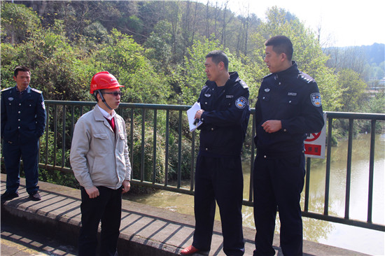 【法制安全】重慶石柱警方開展汛期安全大檢查