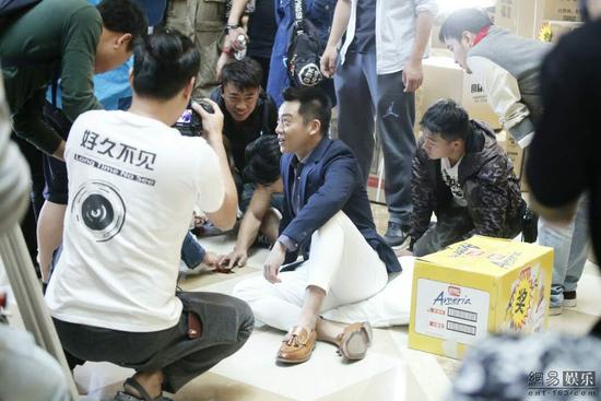 鄭愷不知Baby要退出"跑男" 楊子姍盼明年辦婚禮