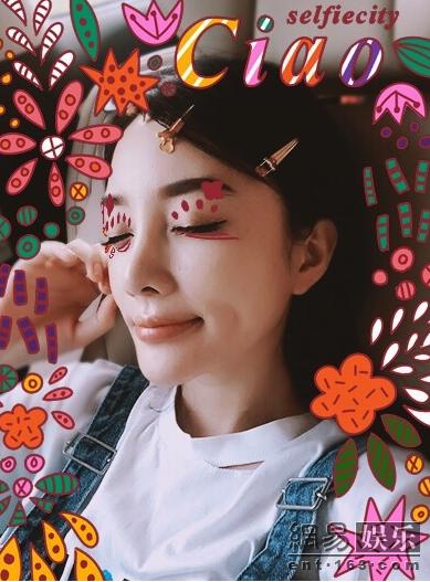 李小璐曬花樣自拍 網友評其撞臉baby