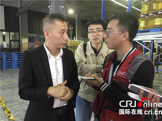 【專題 陜西自貿區 新聞速遞 加摘要＋移動列表＋三秦大地 西安】（頁面標題）陜自貿試驗區一週年 中省媒體走進西安國際港務區（內容頁標題）【改革開放再出發】陜西自貿試驗區成立一週年 中省市媒體走進西安國際港務區