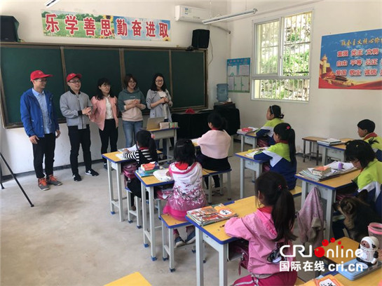 【三秦大地 西安】關愛留守兒童  西交大、小行星俱樂部走進北峪小學助力扶貧扶智