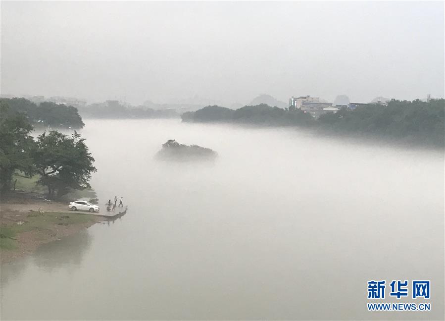 煙雨漓江