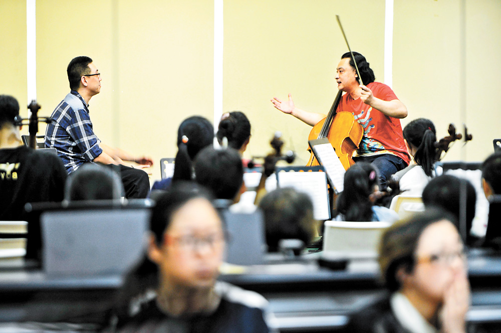 【文化 標題摘要】大提琴演奏家李洋來渝 傳播音樂魅力
