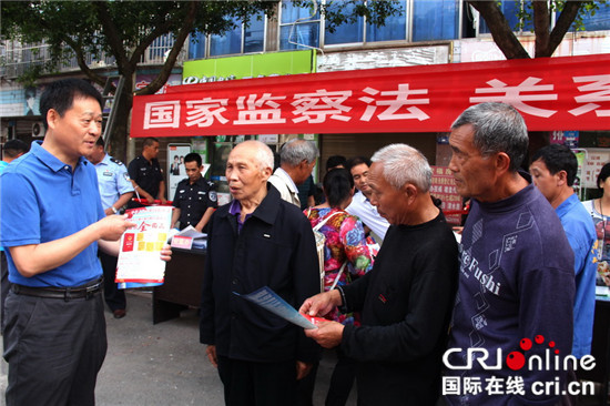 【區縣聯動】【銅梁】銅梁石魚鎮：街頭宣傳監察法 掀起群眾學習熱潮【區縣聯動 列表】銅梁石魚鎮：街頭宣傳監察法