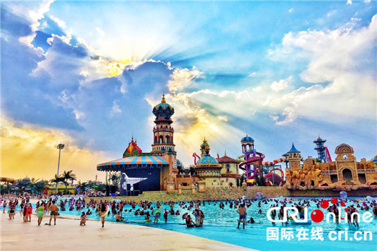 【旅遊 顯示圖在稿件最下方＋三秦大地 西安】 西安樂華城·88℃溫泉樂園5月19日熱辣回歸