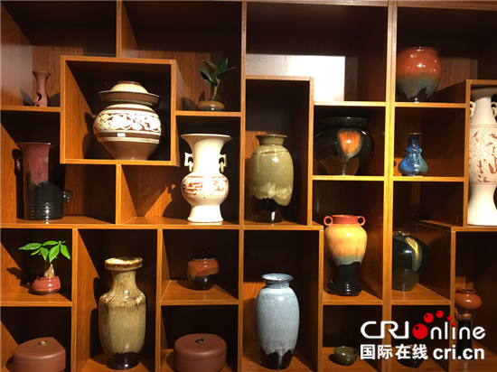 【CRI專稿 列表】【美麗中國長江行】榮昌陶器小鎮 把泥巴變成藝術品