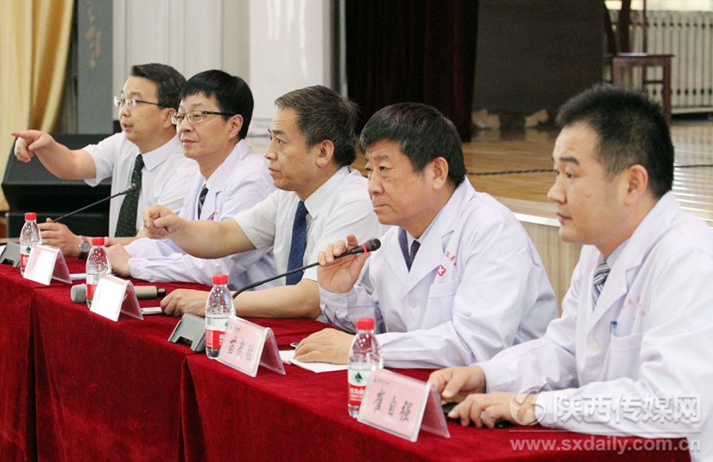 【三秦大地 西安＋移動列表】罕見雙下肢重度畸形少年西安圓夢 3個月後可正常行走