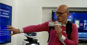 海外大V看合肥：中國研發的手機軟體為廣大遊客帶來便利