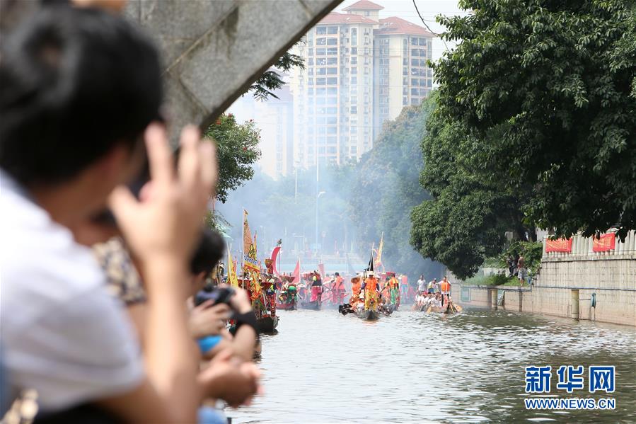 廣州：劃龍舟 聚鄉情