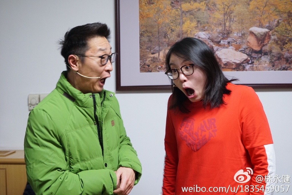 傅園慧排練小品 和林永健竟演得滿屏"般配"