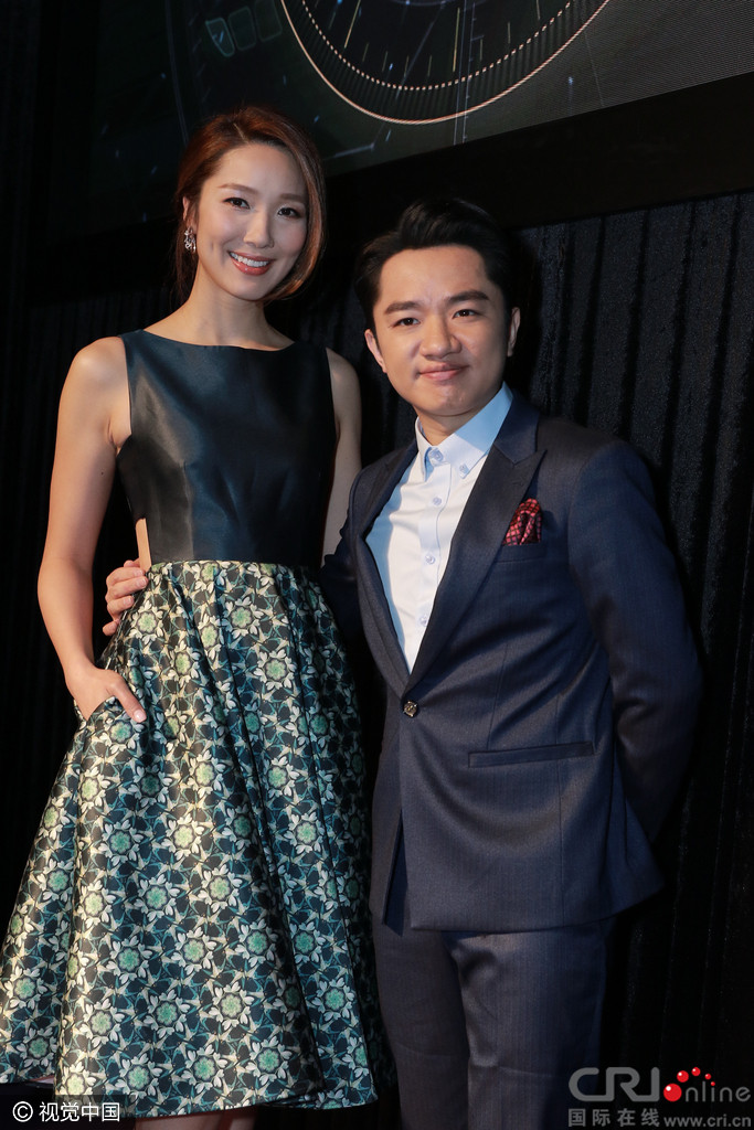 王祖藍與老婆李亞男