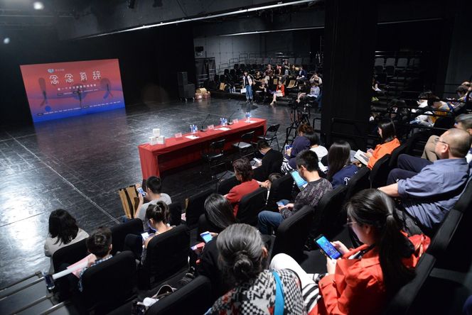 圖片默認標題