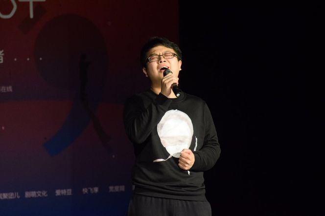 選手趙利興演講地十分投入