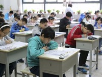 成都叫停學而思招生 或與小升初黑幕有關
