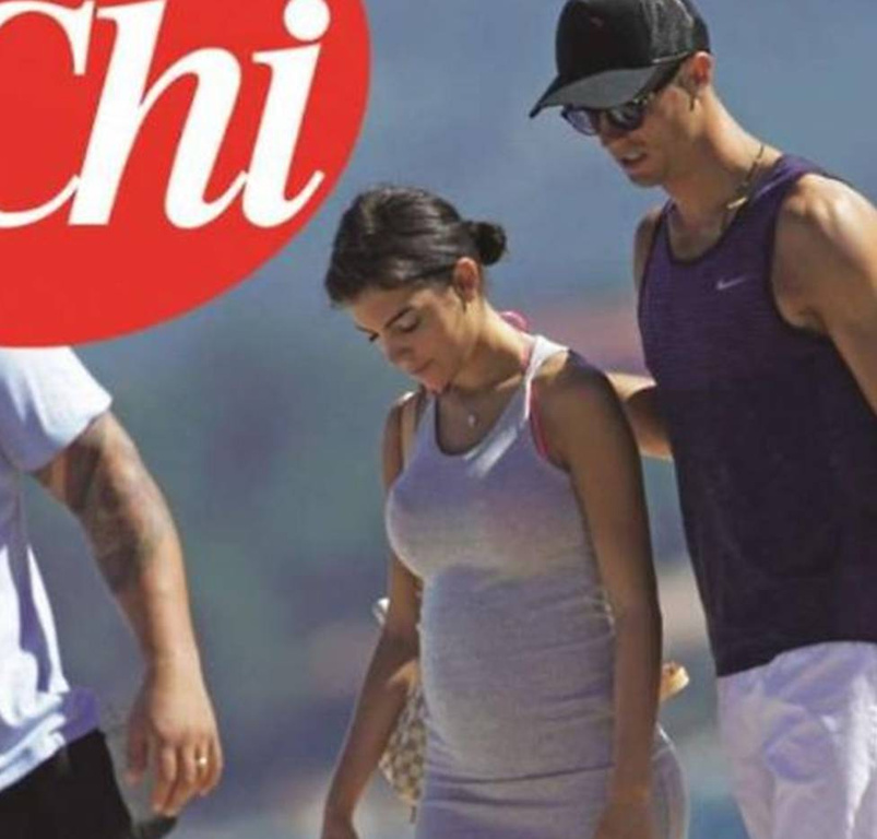 西媒:C羅女友已懷雙胞胎 小腹隆起孕相明顯(圖)