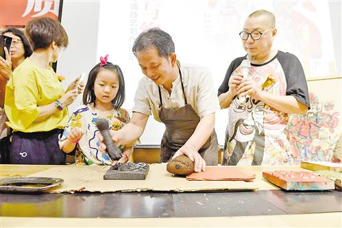 【文化圖文】民間藏家展出非遺寶貝