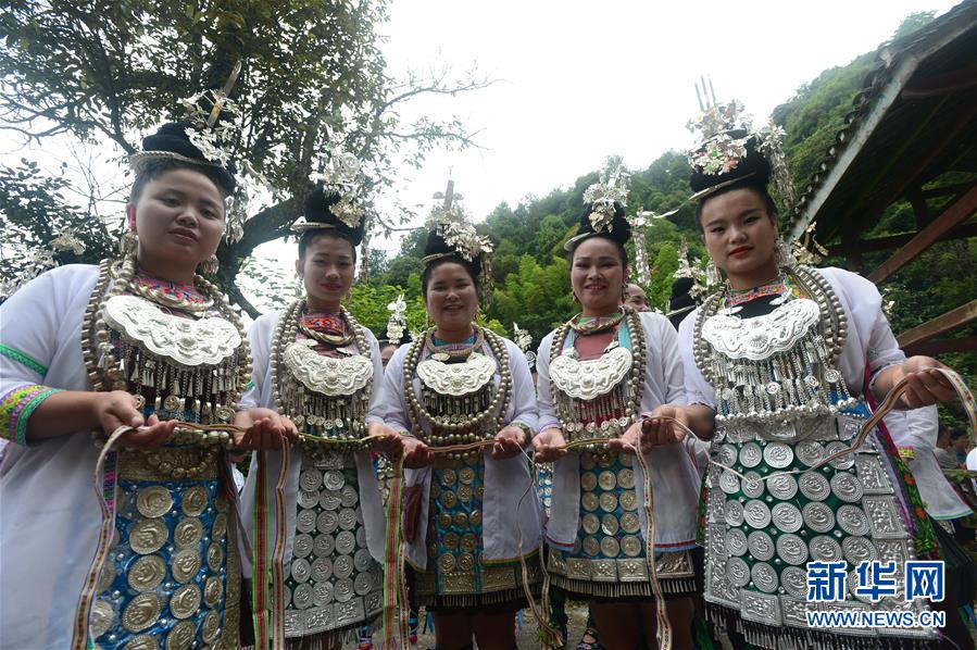 貴州黎平侗寨歡度“喊天節”