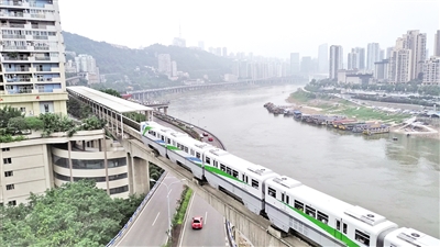 【聚焦重慶】軌道2號線新車上線 車多了等車時間短了