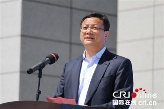 【灃東專題 左上圖 顯示圖在稿件最下方】西鹹新區灃東新城：打造“走出去”一站式服務平臺