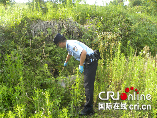 已過審【法制安全】垂釣人發現“嬰孩屍體” 民警證實是死豬