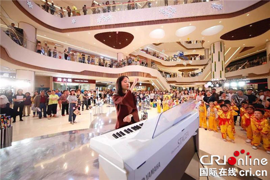已過審【CRI專稿 圖文】龍湖“吸粉”解析