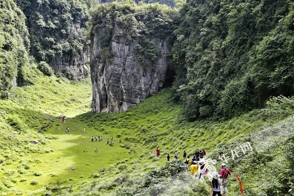 【社會民生】十位“重慶火娃”赴涼城利川 免費體驗涼爽夏天