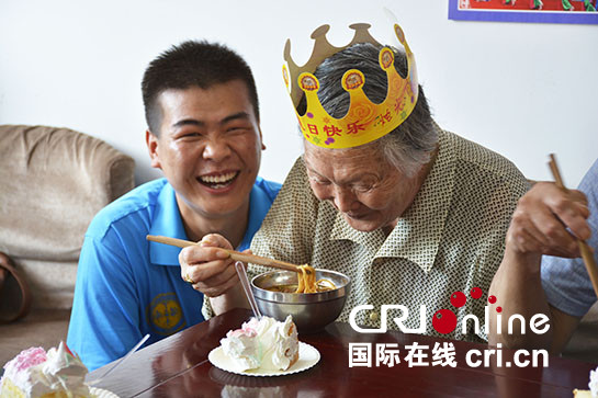 西安工業大學青年志願者深入長慶 關愛留守兒童_fororder_微信圖片_20170726150539