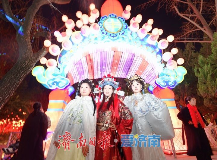 燈火璀璨年味濃,濟南市第45屆天下第一泉迎春花燈會進行試亮燈_fororder_【濟南市第45屆天下第一泉迎春花燈會】12