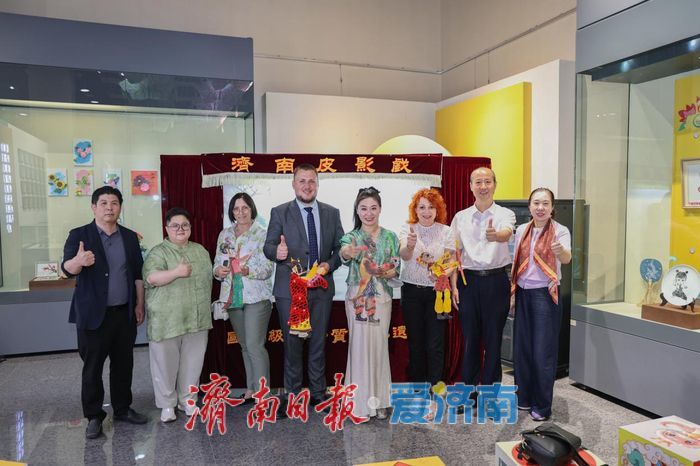 保加利亞卡讚勒格市代表團訪問濟南